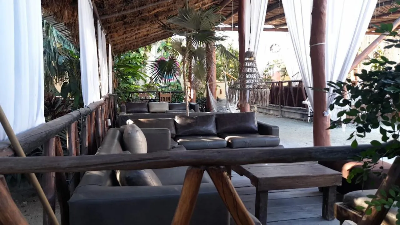 Sunset Bungalows 호텔 툴룸