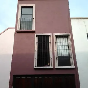 ** Pensión Casa Purpura México